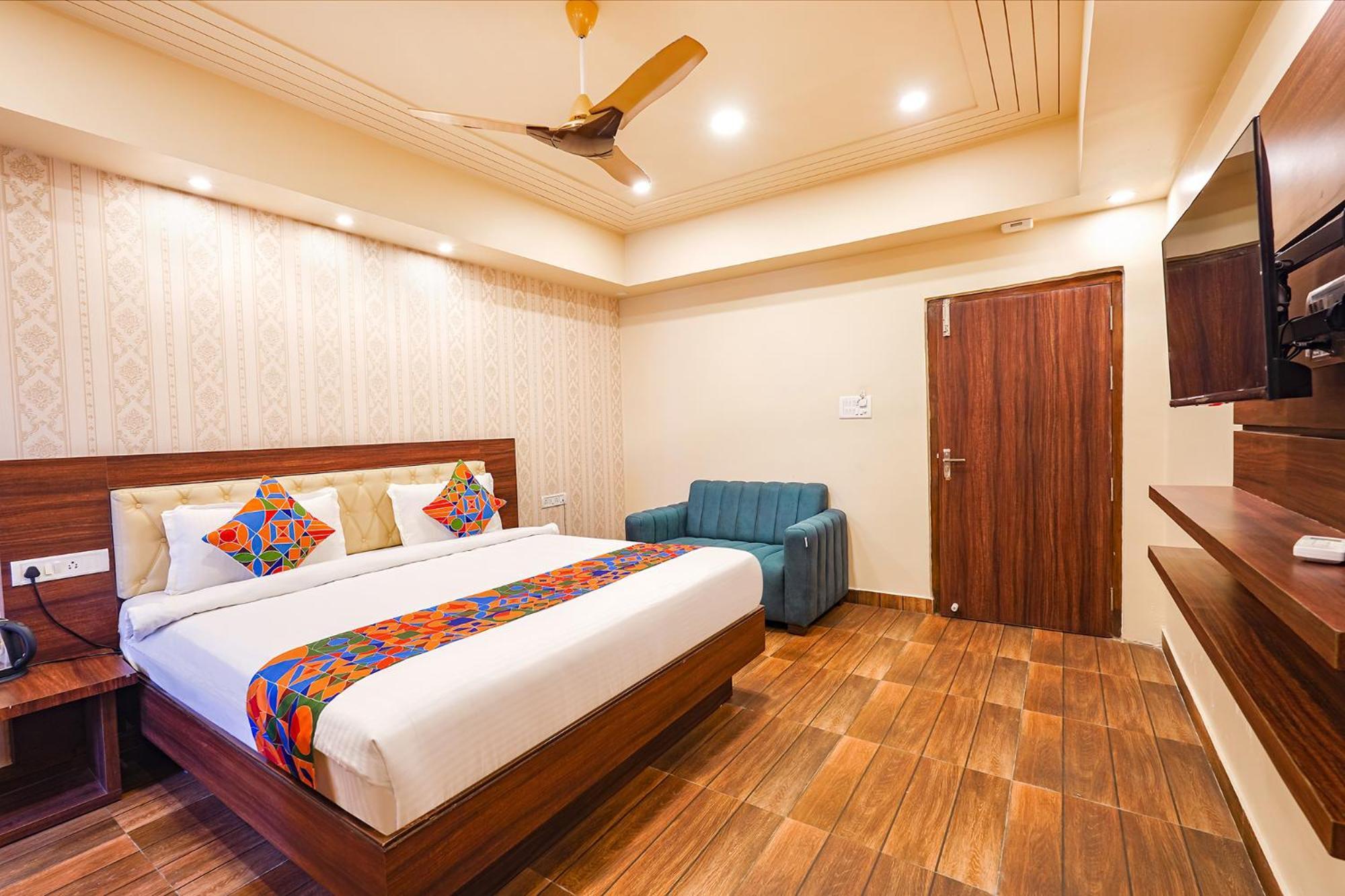 Fabhotel Grand Falcon Bangalore Exteriör bild