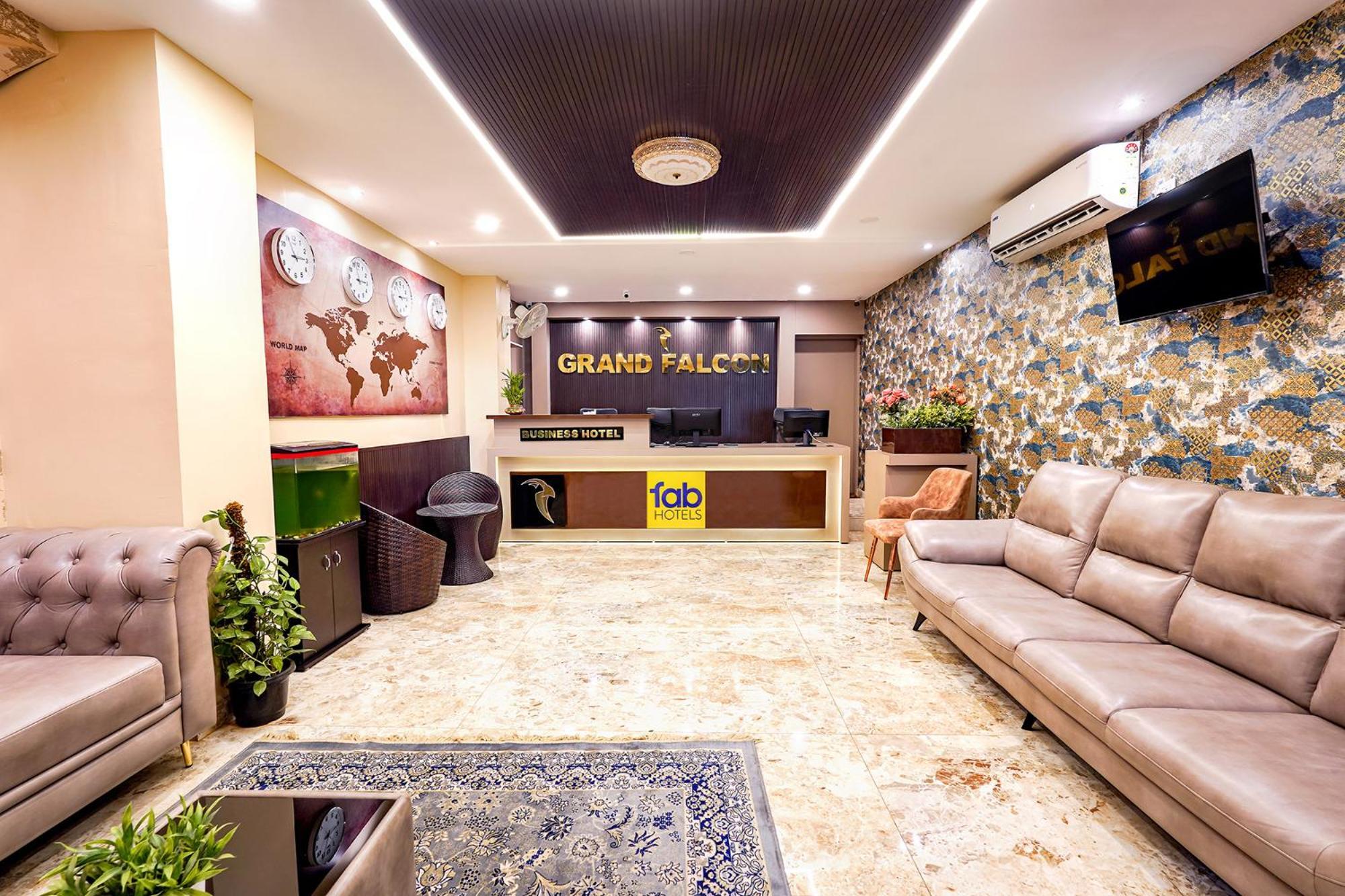 Fabhotel Grand Falcon Bangalore Exteriör bild