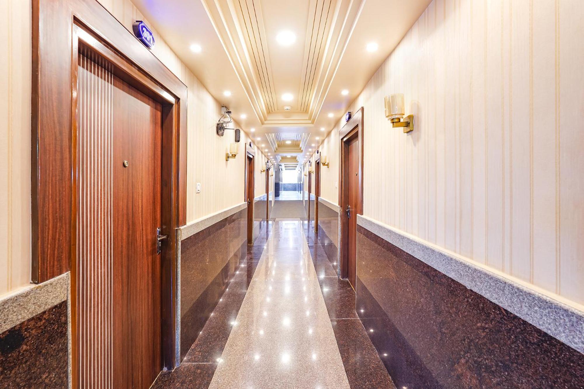 Fabhotel Grand Falcon Bangalore Exteriör bild
